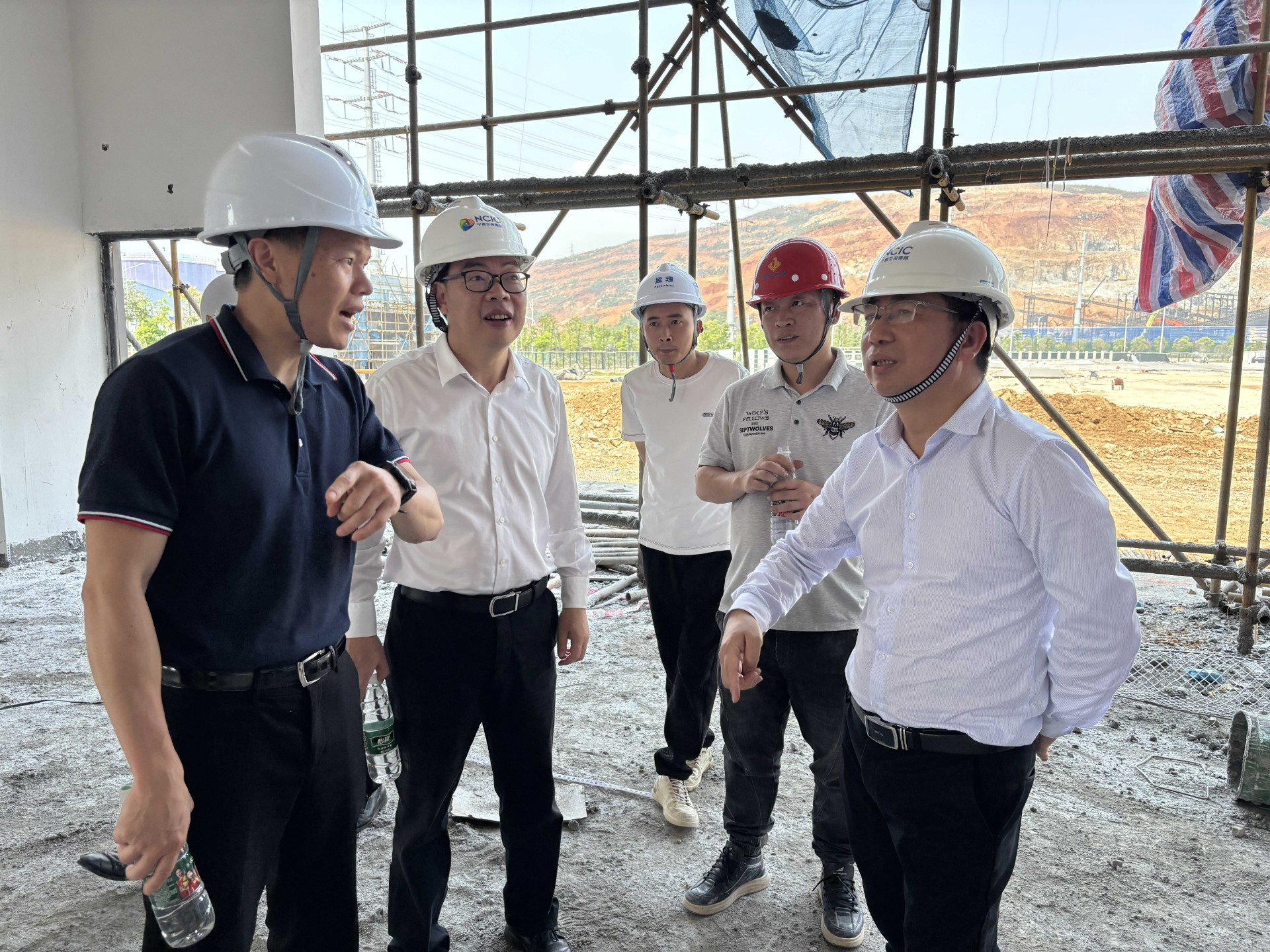 市交投集團領導深入市交投項目開展五一節前安全檢查，賴海瀾拍攝2_new.jpg
